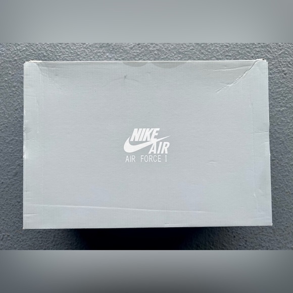 Nike Air Force One Low | University Red / Sail Rgeuni/Sail | Size 9.5 - Picture 7 of 9